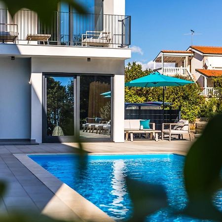Apartamento Olive Tree Mansion Vir Exterior foto