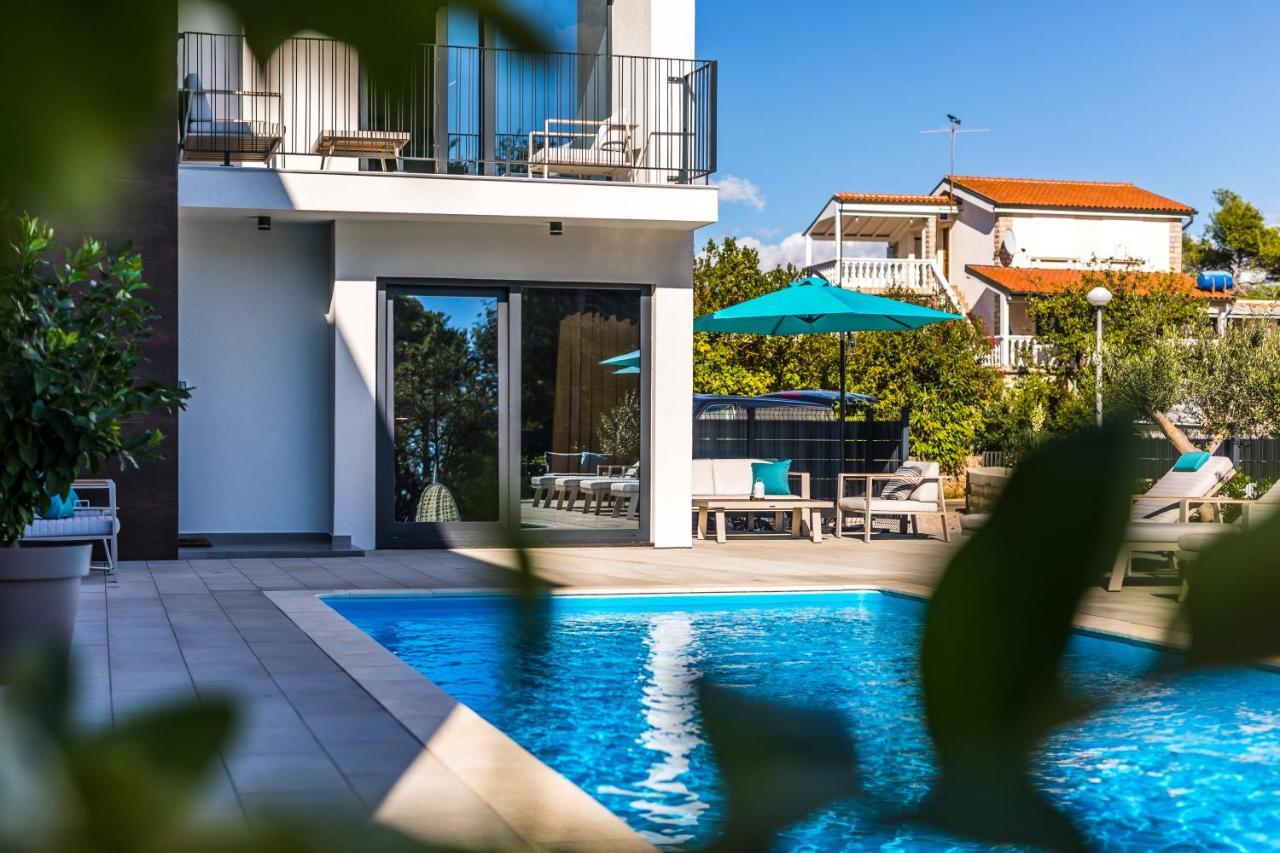 Apartamento Olive Tree Mansion Vir Exterior foto