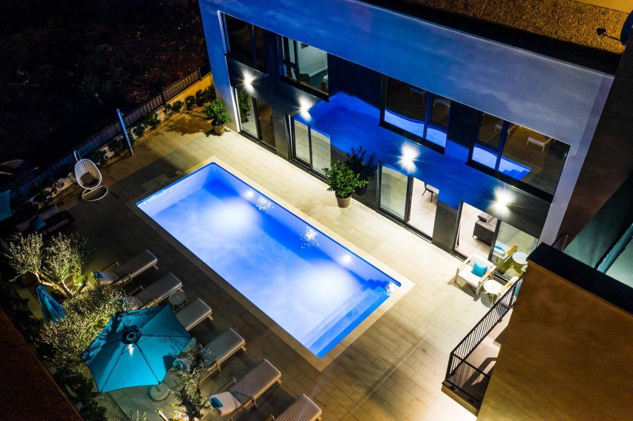 Apartamento Olive Tree Mansion Vir Exterior foto
