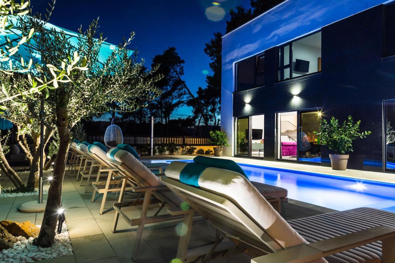 Apartamento Olive Tree Mansion Vir Exterior foto