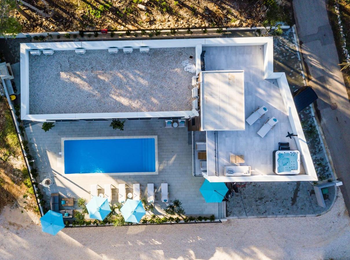 Apartamento Olive Tree Mansion Vir Exterior foto
