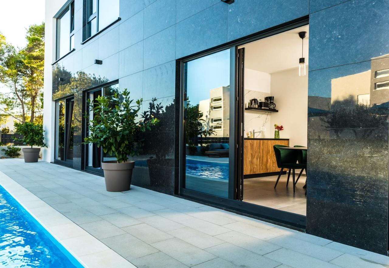 Apartamento Olive Tree Mansion Vir Exterior foto