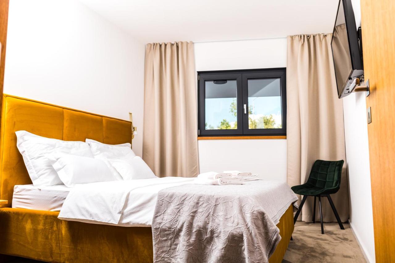 Apartamento Olive Tree Mansion Vir Exterior foto