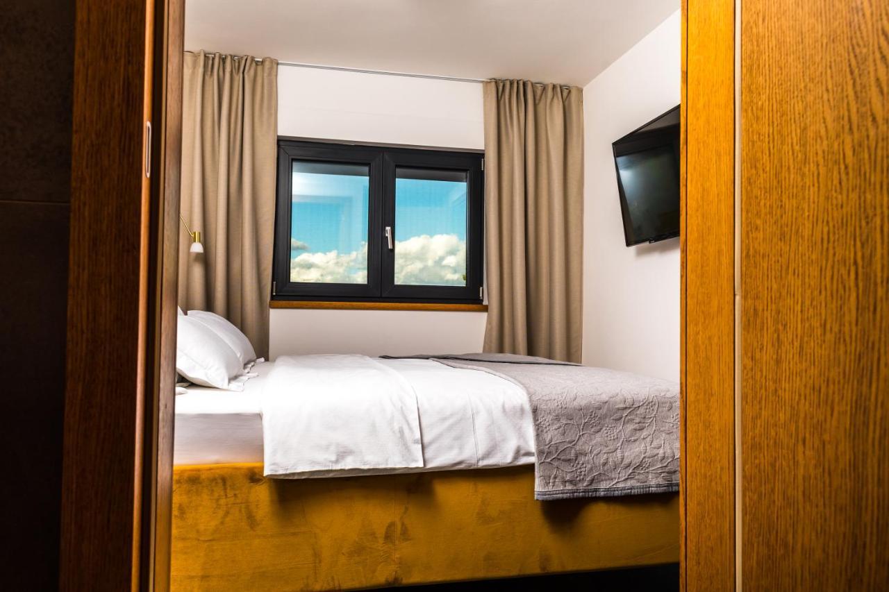 Apartamento Olive Tree Mansion Vir Exterior foto